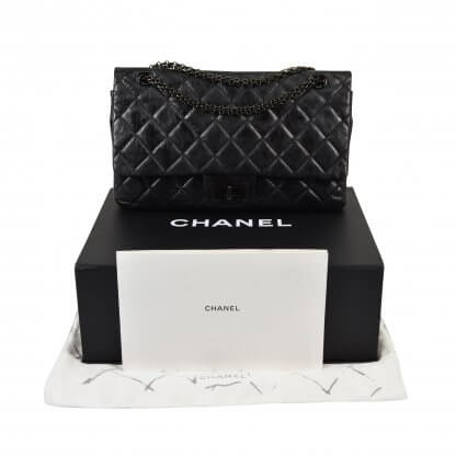 CHANEL 2.55 Reissue Jumbo Leder Handtasche Schwarz All Black Second Hand 1