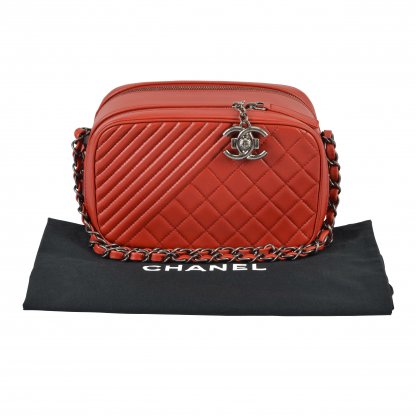 CHANEL Coco Boy Small Camera Bag Lammleder Rot Second Hand 2