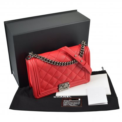 CHANEL Boy Medium Flap Bag Leder Handtasche Rot Second Hand 1