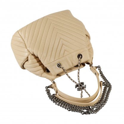 CHANEL Chain Bucket Bag Beige Leder Handtasche Second Hand 14995 5