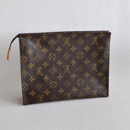 Louis Vuitton Poche Toilette 26 Monogram Canvas Handtasche Second Hand 21504 2