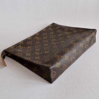 Louis Vuitton Poche Toilette 26 Monogram Canvas Handtasche Second Hand 21504 4