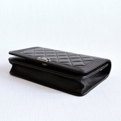 CHANEL Boy Wallet On Chain WOC Lammleder Schwarz Second Hand 21736 4