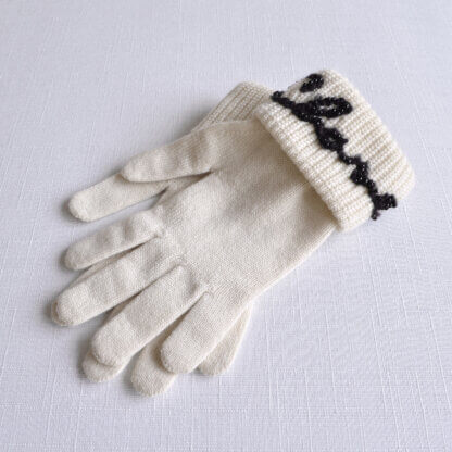 CHANEL Kaschmir Handschuhe Gloves Cashmere Weiß Second Hand 22361 4