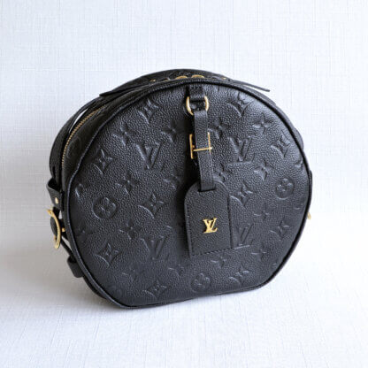 Louis Vuitton Boite Chapeau Souple Monogram Empreinte Leder Schwarz Second Hand 22438 2