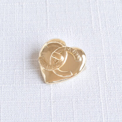 CHANEL 22B Heart Brooch Gold 22724 1