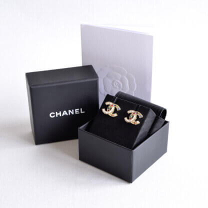 CHANEL 22S CC Earrings Ohrringe Pearl Crystal Gold Multicolor Second Hand 12514 1