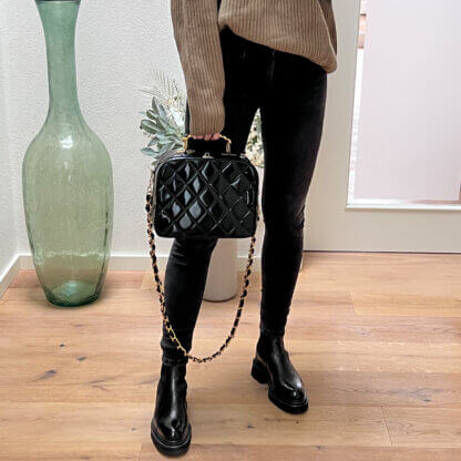 CHANEL Vintage Vanity Patent Leather Case Bag Handtasche Second Hand 22897 Modshot
