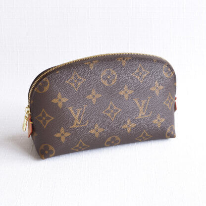 Louis Vuitton Cosmetic Pouch PM Monogram Canvas Kosmetiktasche Pre-Loved 32527 1