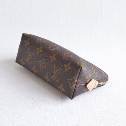 Louis Vuitton Cosmetic Pouch PM Monogram Canvas Kosmetiktasche Pre-Loved 32527 3