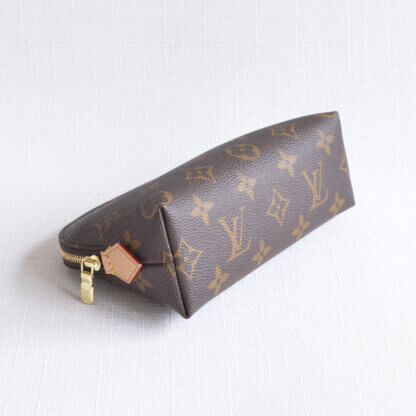 Louis Vuitton Cosmetic Pouch PM Monogram Canvas Kosmetiktasche Pre-Loved 32527 4