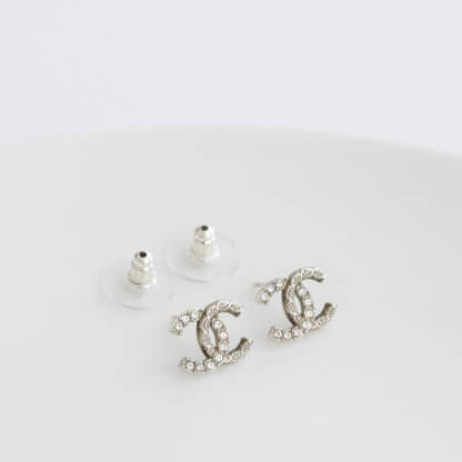CHANEL 24A CC Earrings Ruthenium Silver Silber Ohrringe Pre-Loved 525122 2