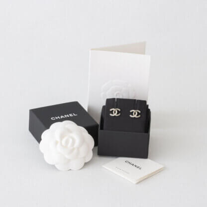CHANEL 24A CC Earrings Ruthenium Silver Silber Ohrringe Pre-Loved 525122 4