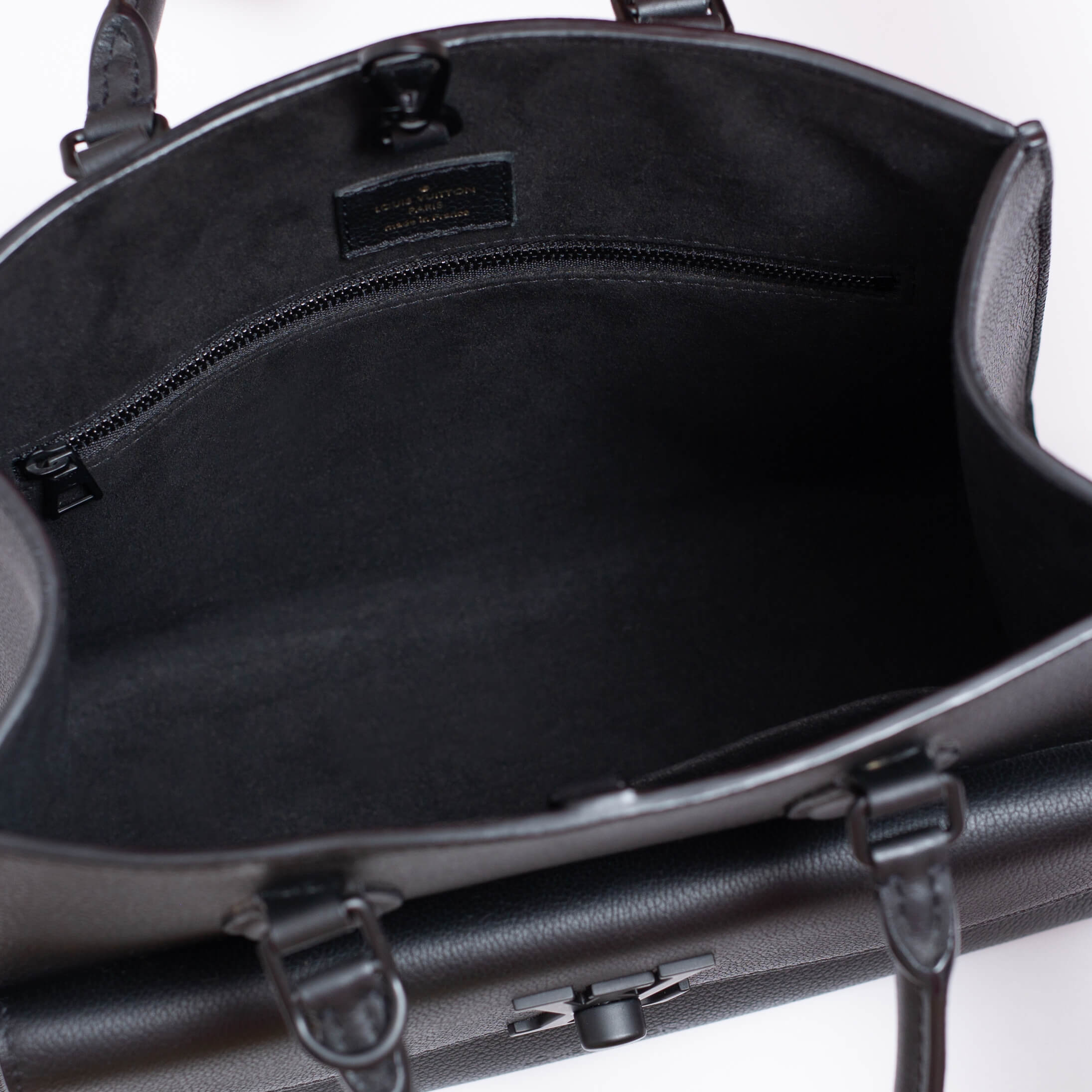 Louis Vuitton Lockme Tote PM Leder Handtasche Schwarz Pre-Loved 725216 06