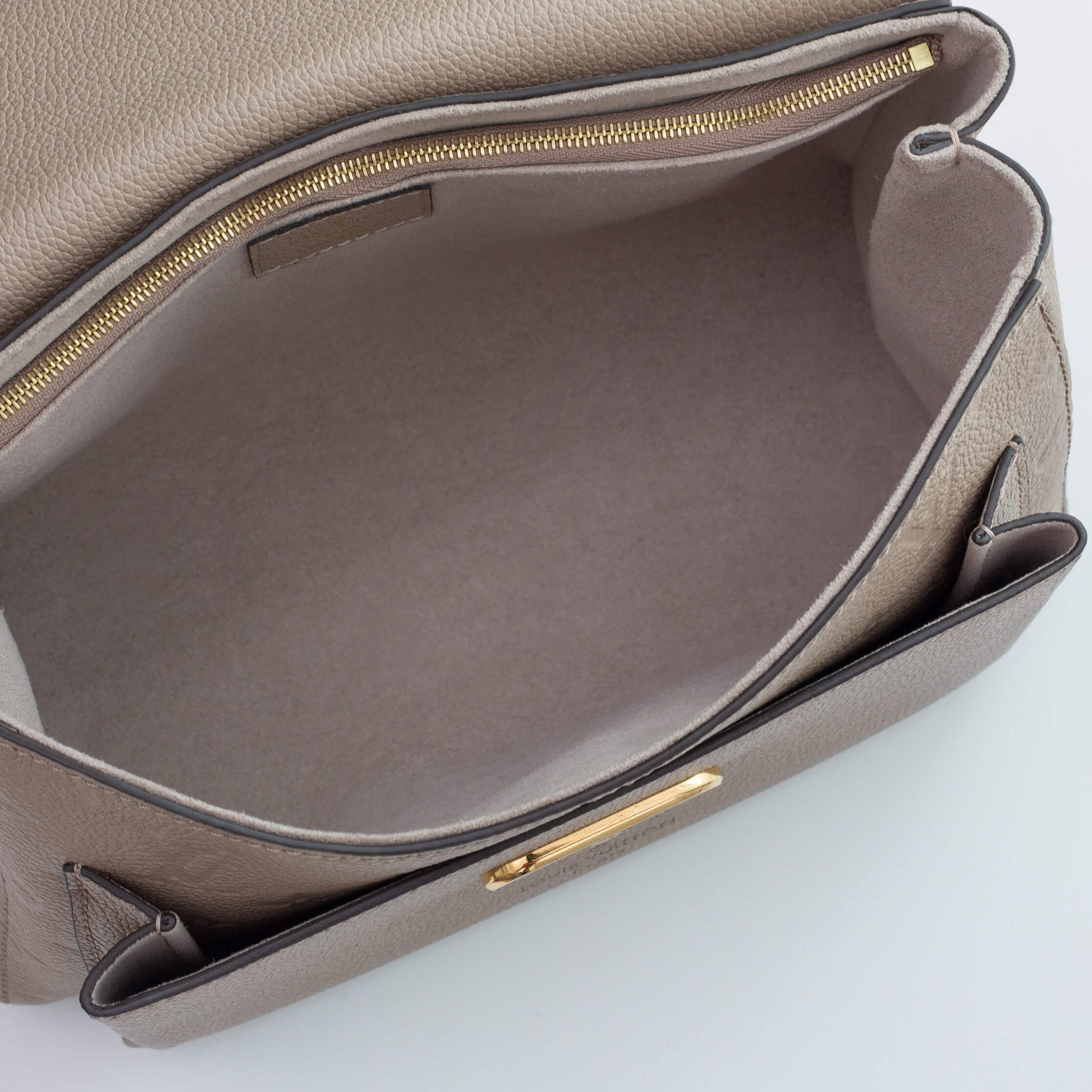 Louis Vuitton Vavin PM Monogram Empreinte Leder Tourterelle Handtasche Pre-Loved 1125222 7 Louis Vuitton Vavin PM Monogram Empreinte Leder Tourterelle Handtasche Pre-Loved 1125222 6