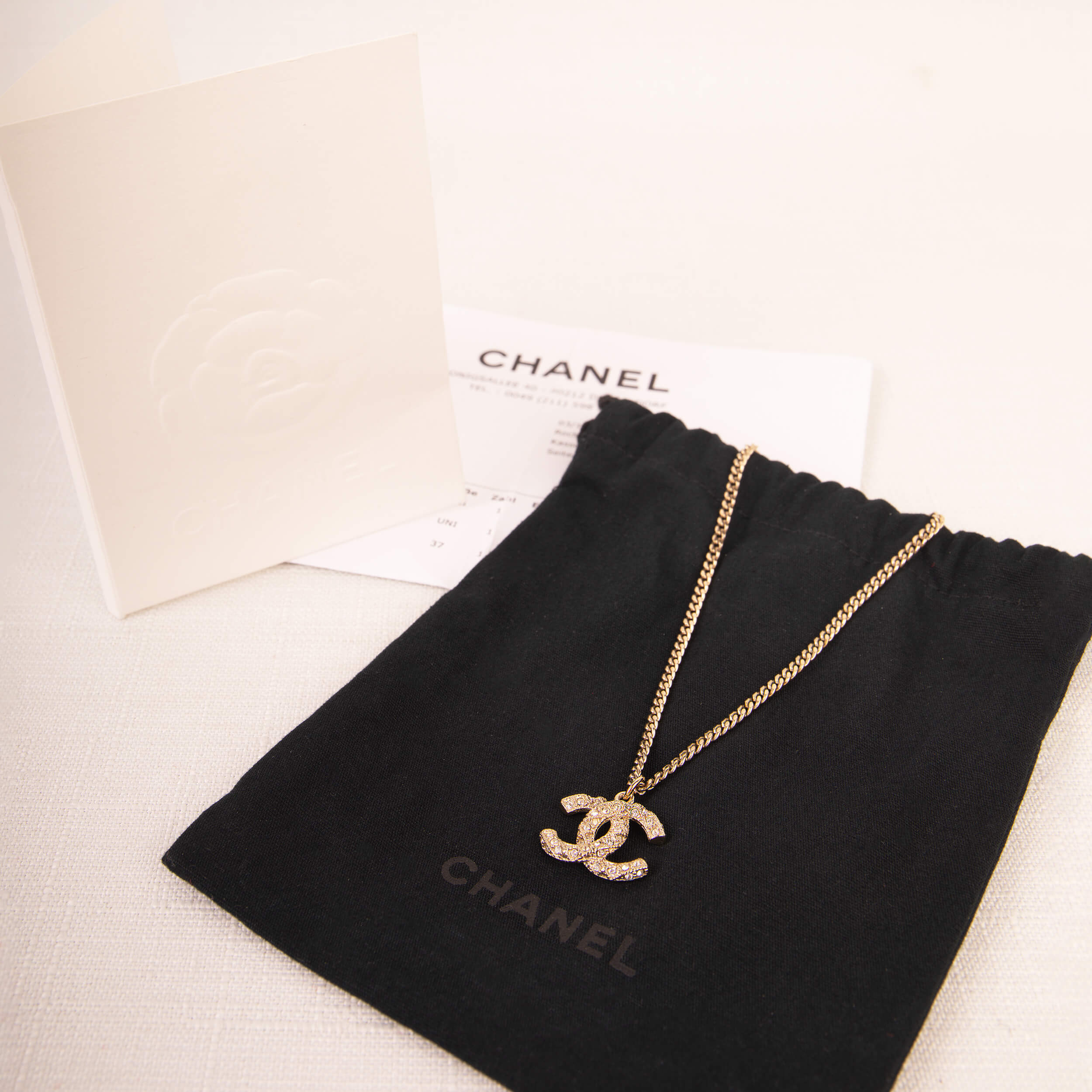 CHANEL 20K CC Pendant Necklace Halskette Gold Rosa Strass Pre-Loved 32618 1