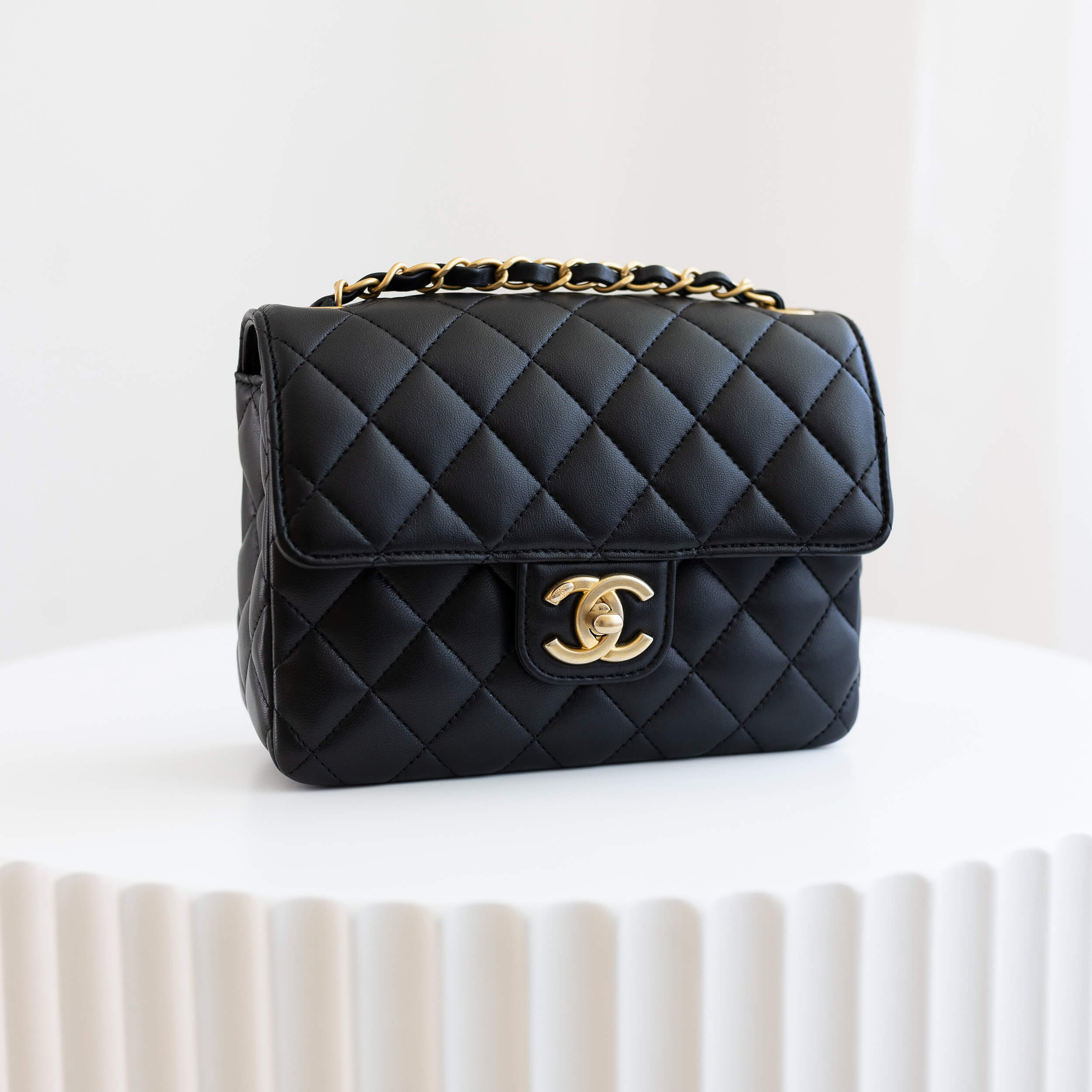 CHANEL 23C Timeless Sqaure Flap Bag Lambskin Leder Handtasche Pre-Loved 526114 1