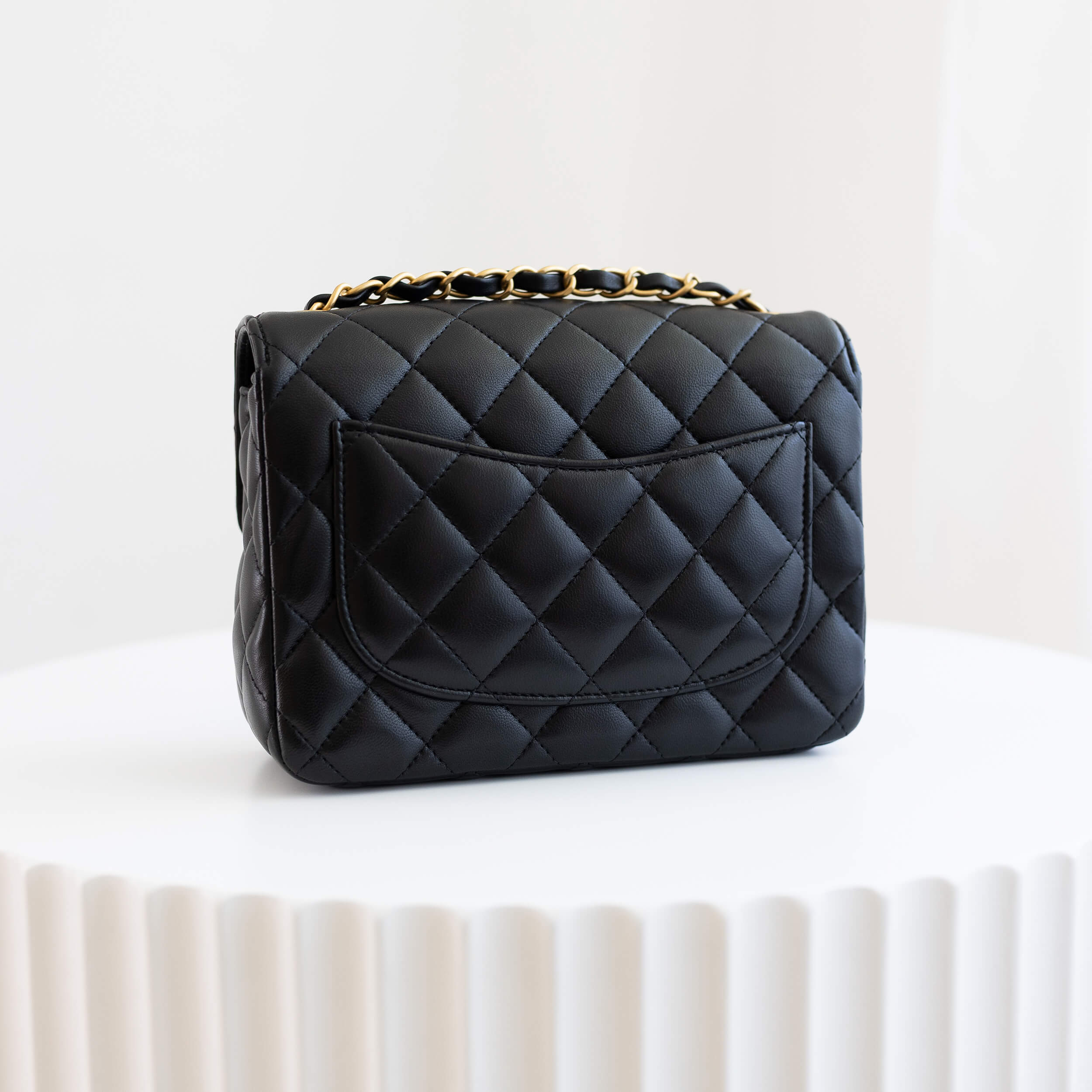 CHANEL 23C Timeless Sqaure Flap Bag Lambskin Leder Handtasche Pre-Loved 526114 2