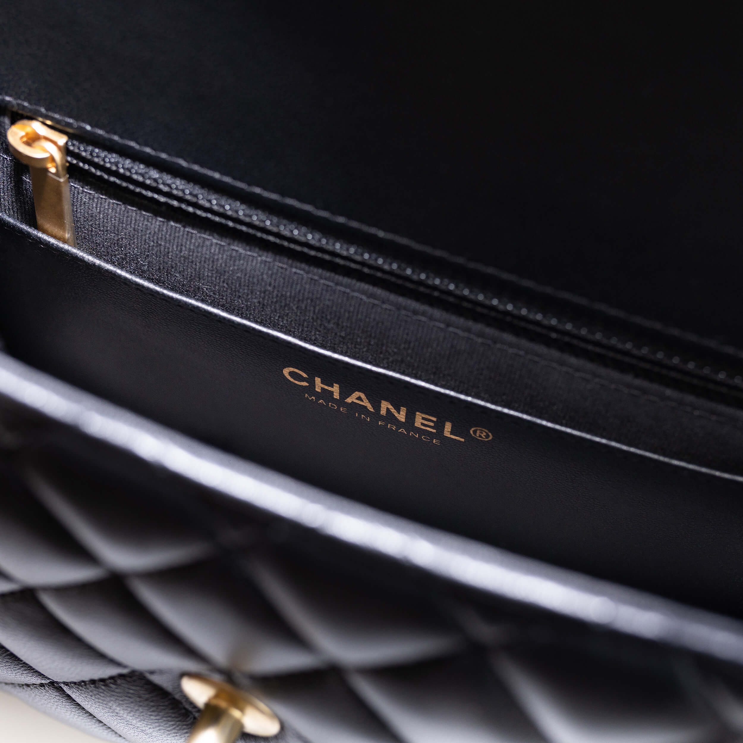 CHANEL 23C Timeless Sqaure Flap Bag Lambskin Leder Handtasche Pre-Loved 526114 8