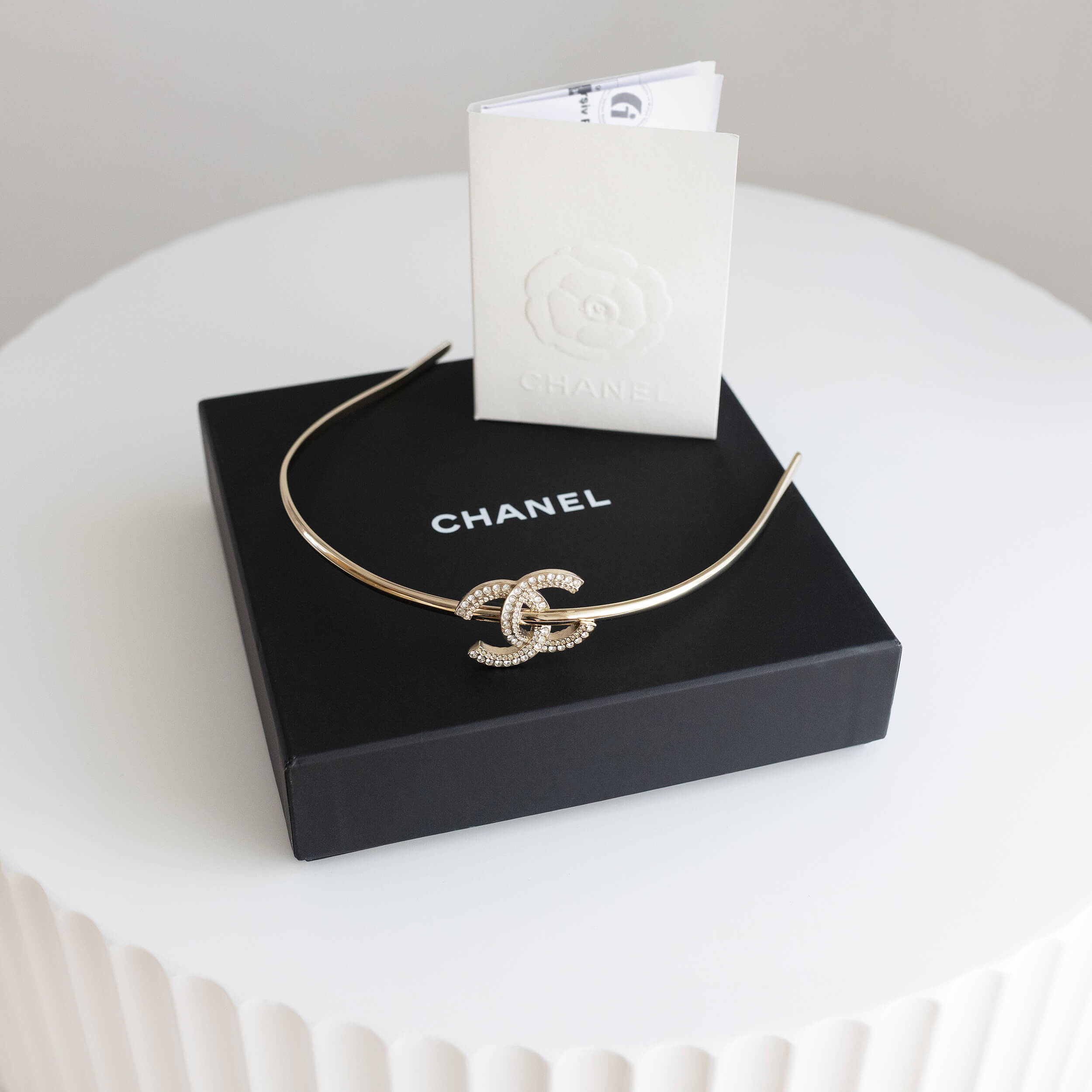 CHANEL 22B CC Haarreif Crystal Gold Headband Pre-Loved 726121 5